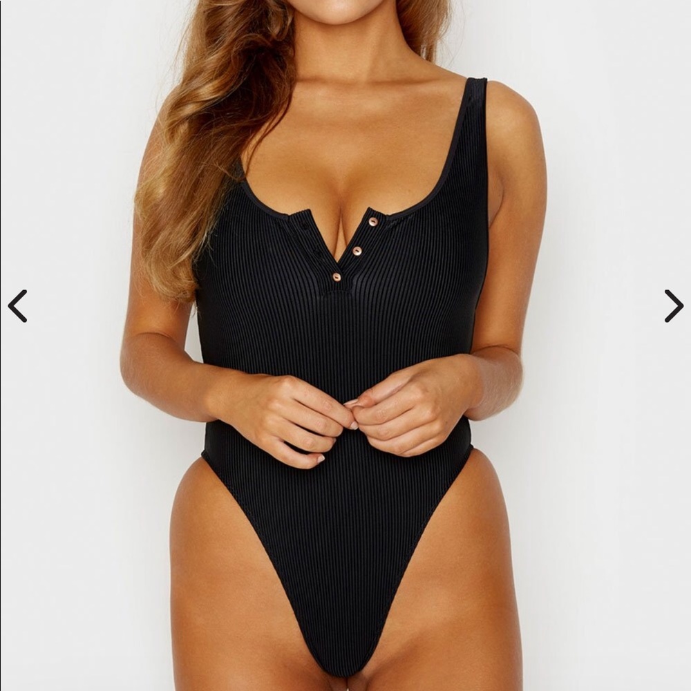 Frankies Bikini Daphne One Piece. Ribbed Material.